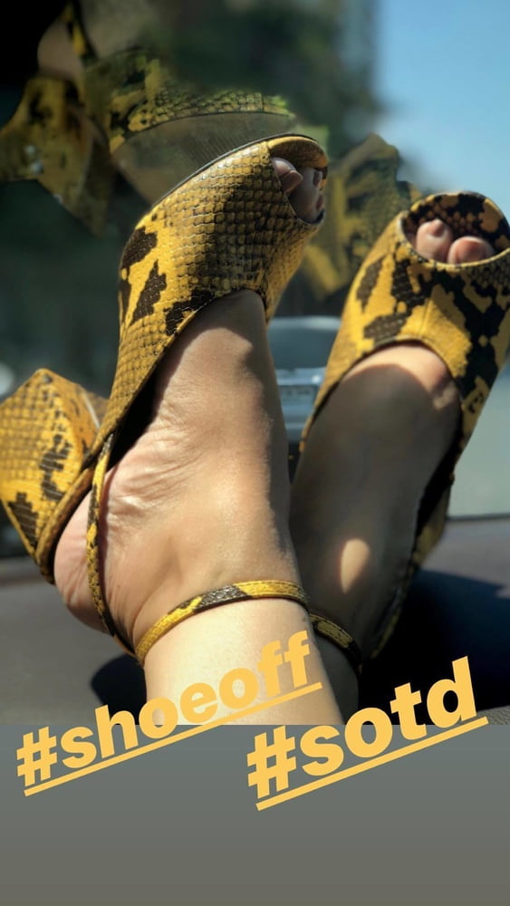 Sexy indische Füße 2
 #91938542