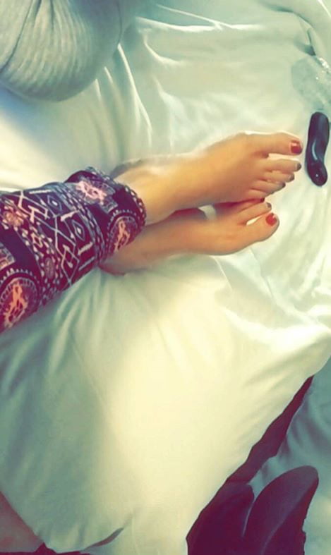 Sexy indische Füße 2
 #91938877
