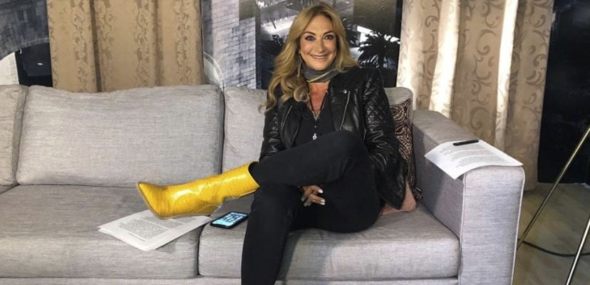 Weibliche Berühmtheit Stiefel & Leder - adela micha
 #79892990