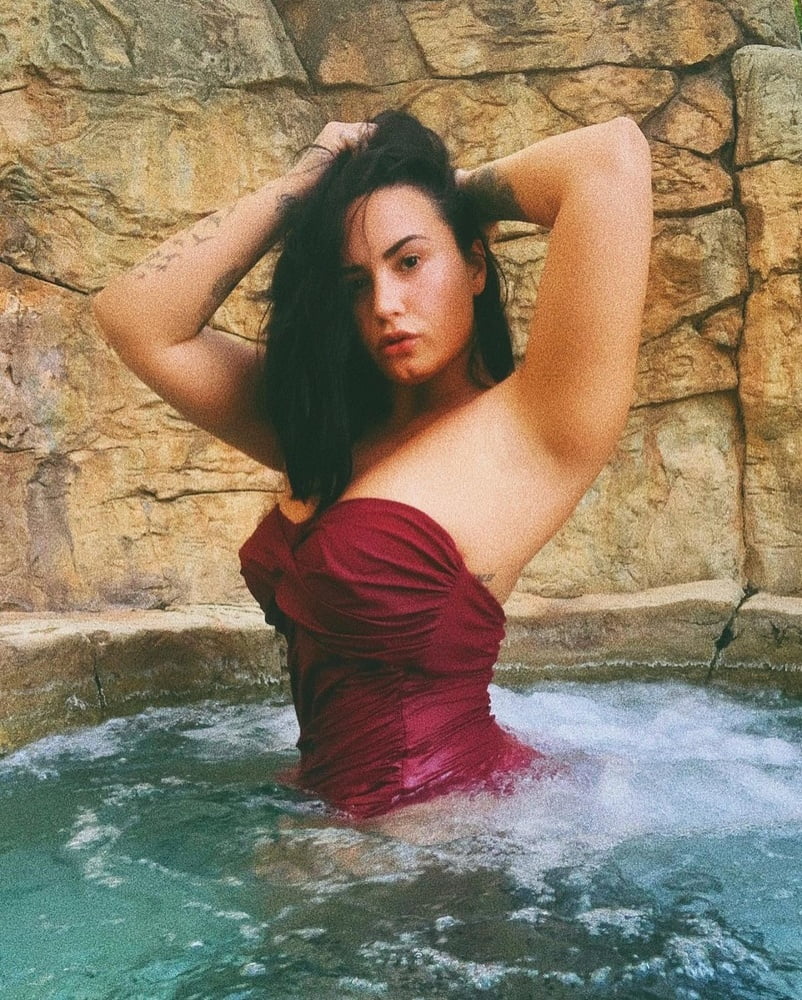 Demi Lovato Fit As Fuck 4 #89701018