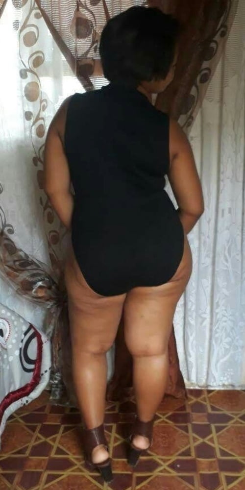 Culo de color
 #105218986