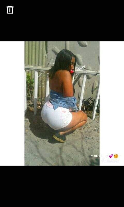 Culo de color
 #105218987