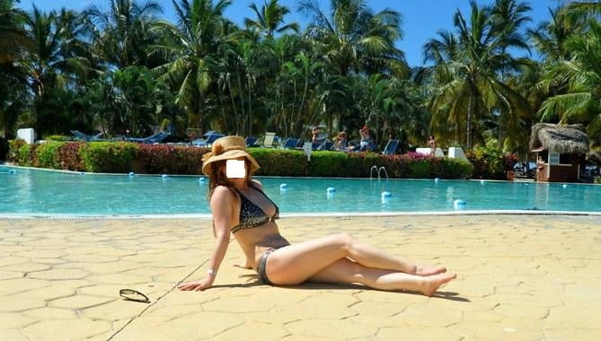 Esposa asiática
 #102277066