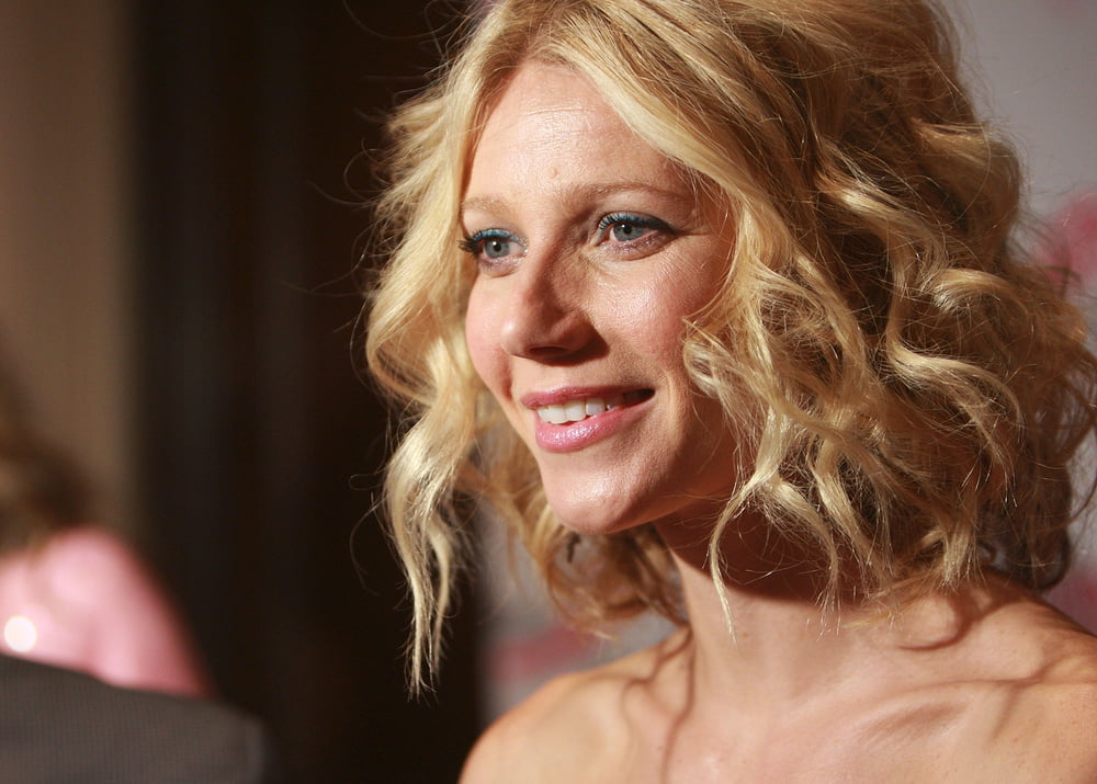 Sexy gwyneth
 #96389266