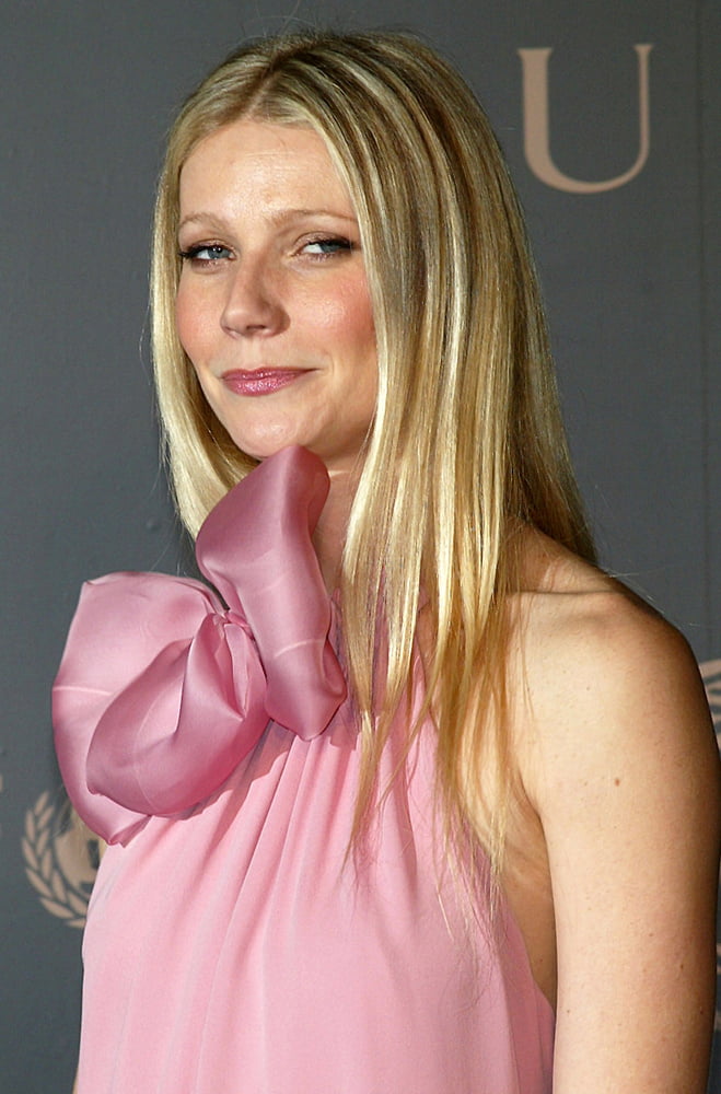 Sexy gwyneth
 #96389291