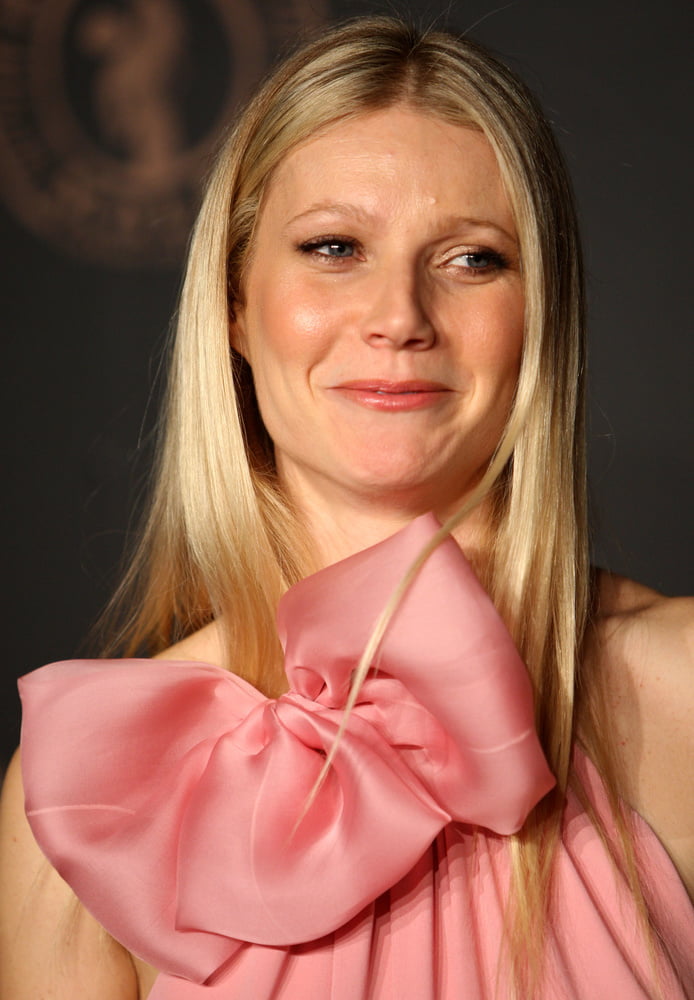 Sexy gwyneth
 #96389313