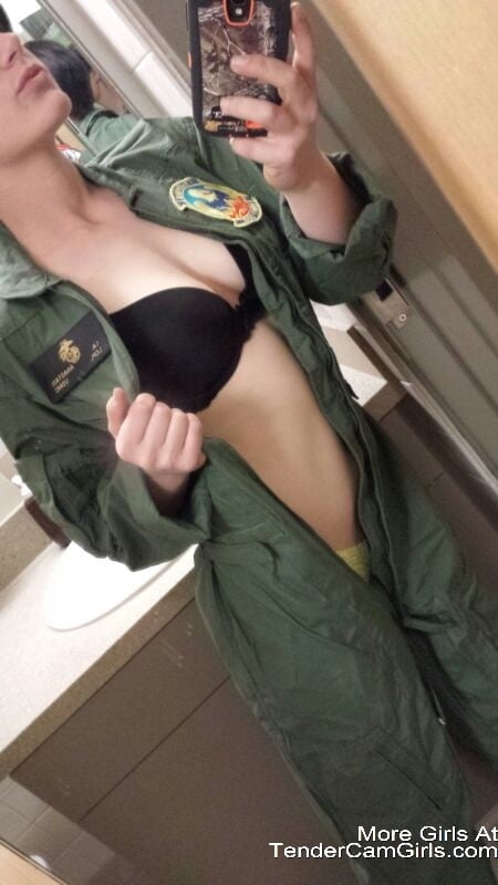 Random xxx pics 41 - ragazze militari
 #89554362