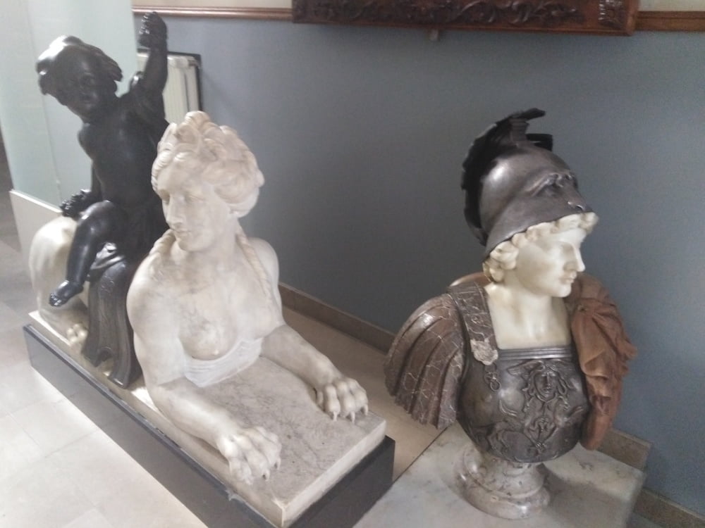 エスカパード・アン・アベノワ
 #87805132