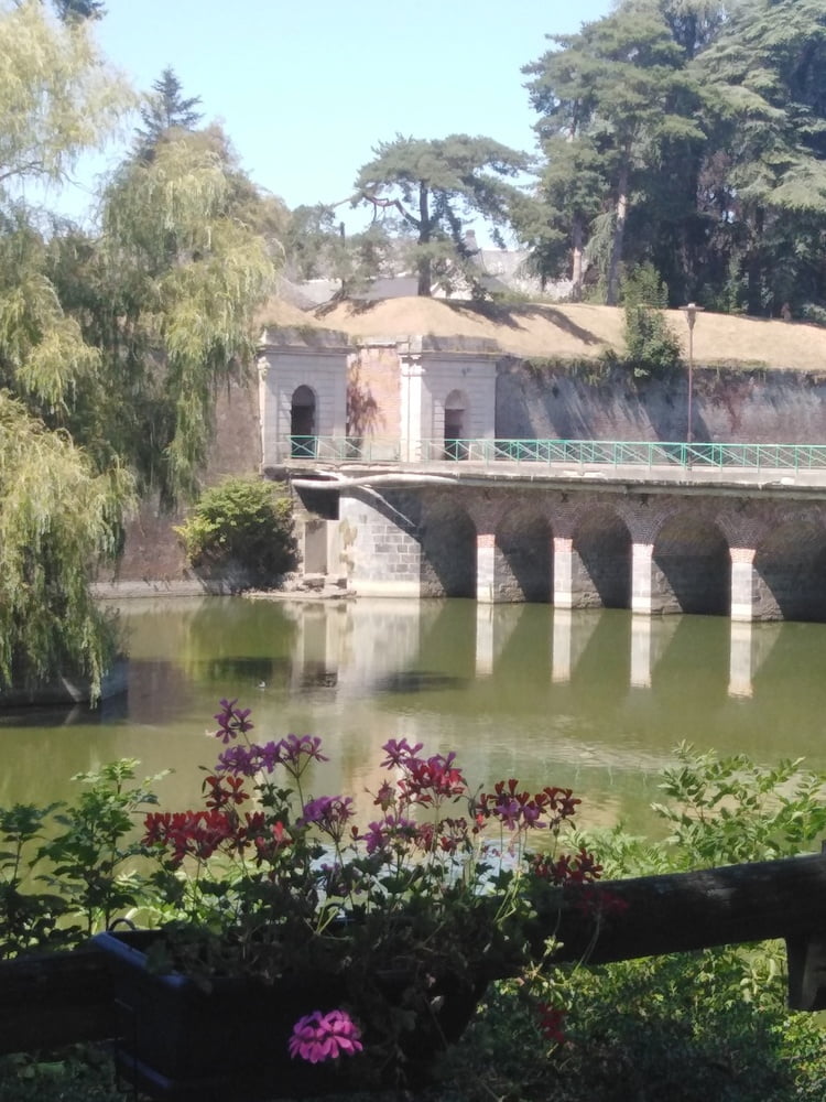 エスカパード・アン・アベノワ
 #87805161