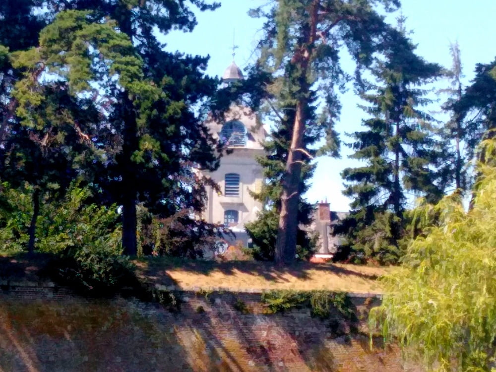 エスカパード・アン・アベノワ
 #87805171