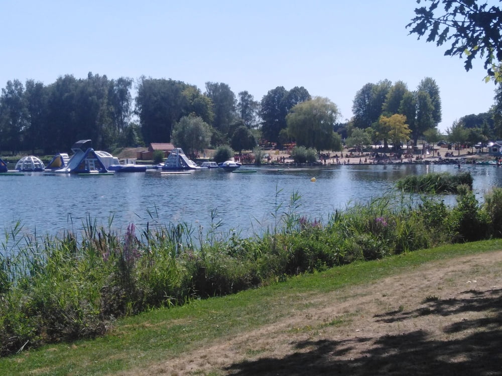 エスカパード・アン・アベノワ
 #87805173