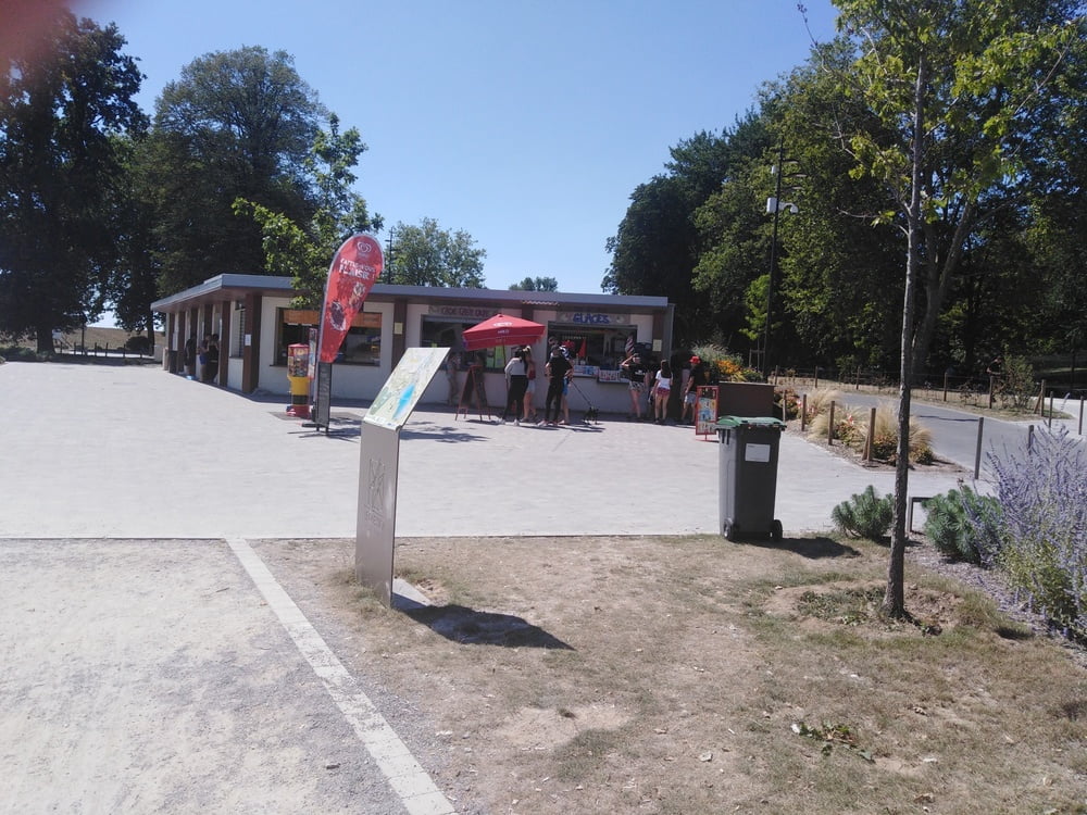 エスカパード・アン・アベノワ
 #87805181