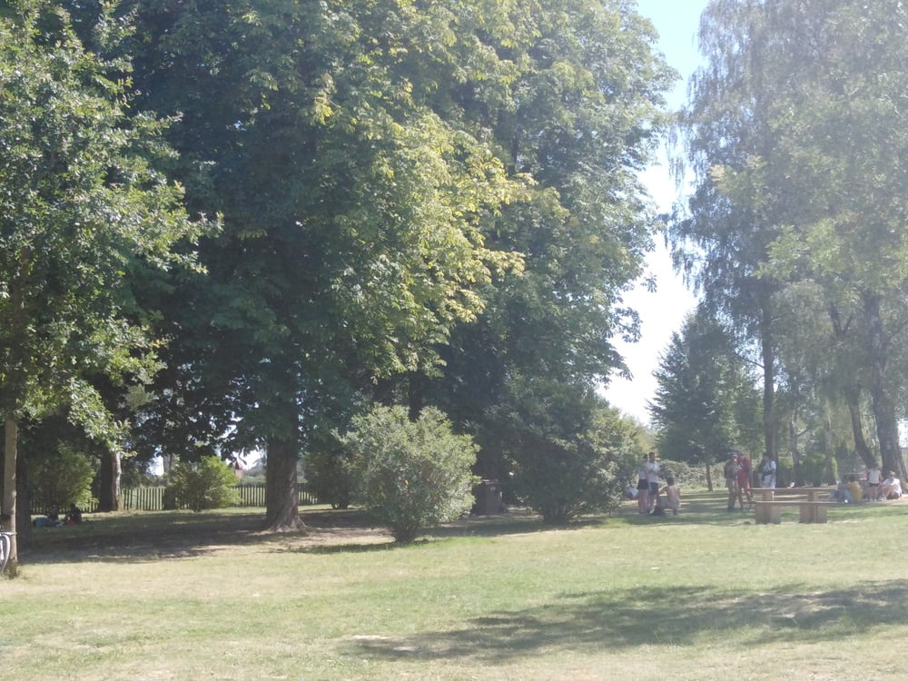 エスカパード・アン・アベノワ
 #87805196