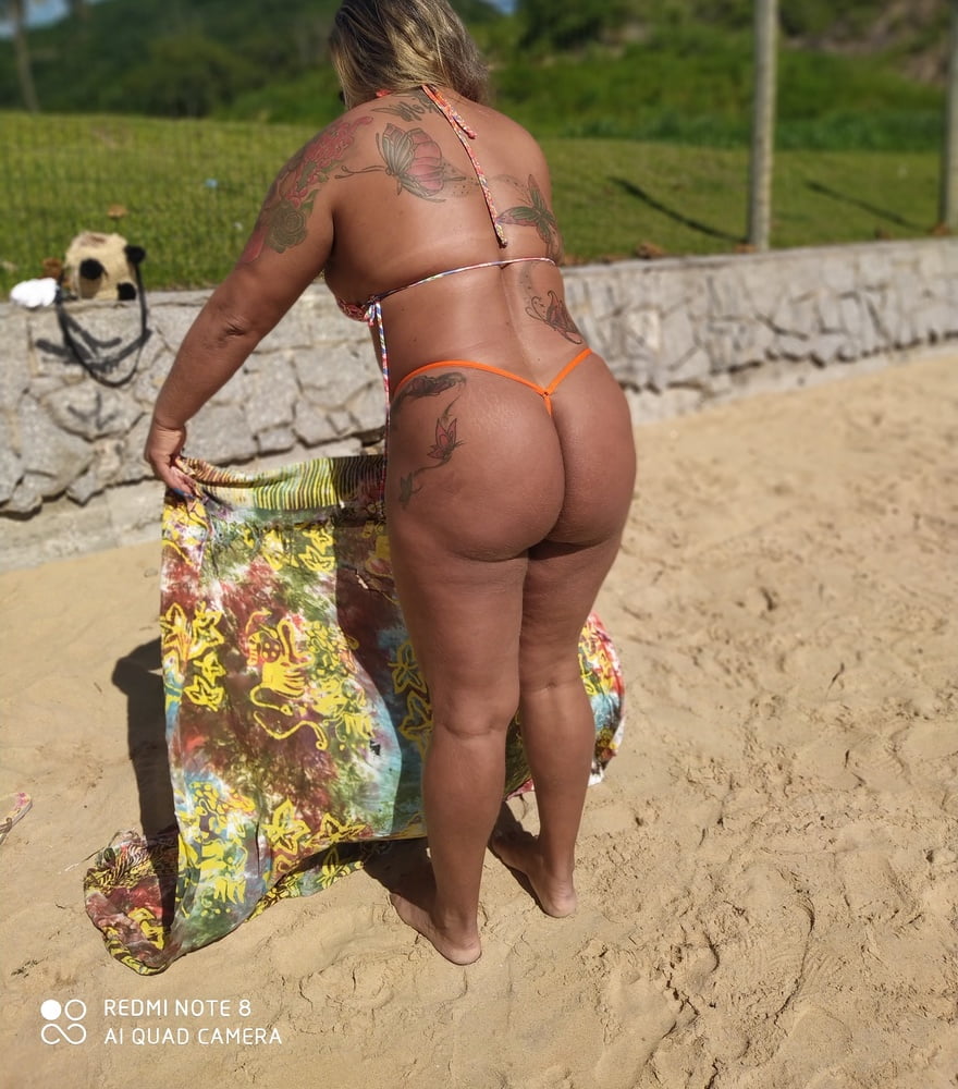Heiße brasilianische Milf
 #101277504