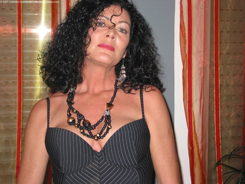 Yaiza Sexy Mama 5 #94043031