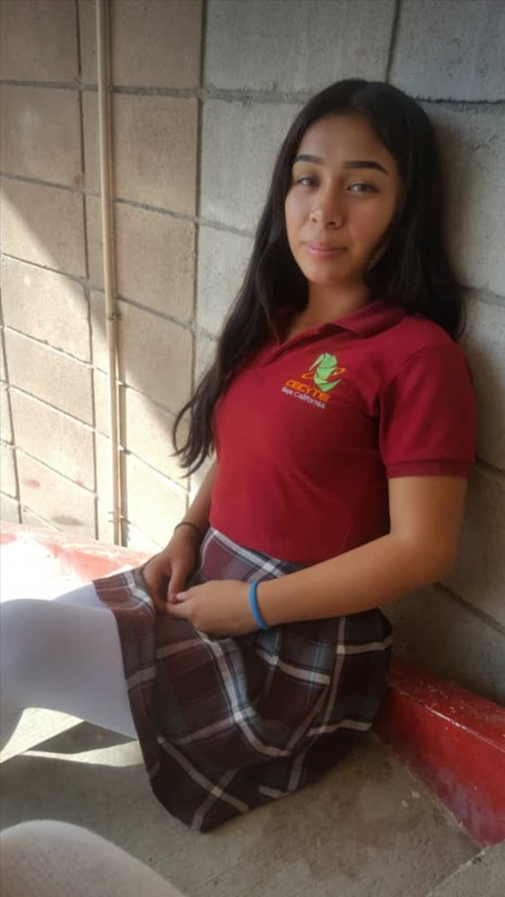 Puta en el wc #90692933