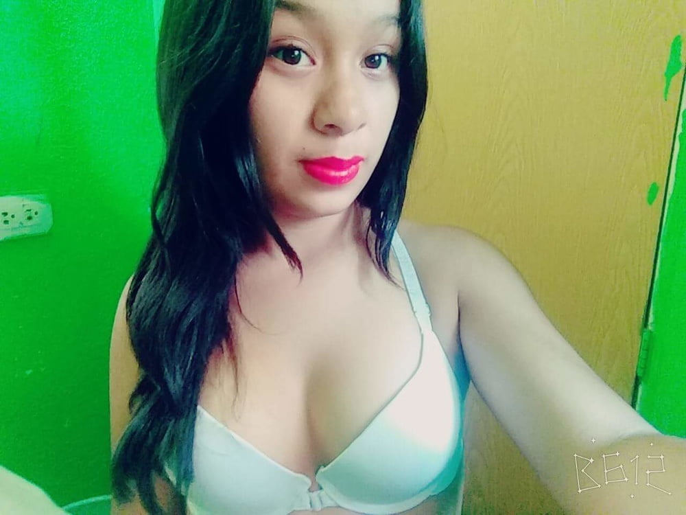 Puta en el wc #90693012