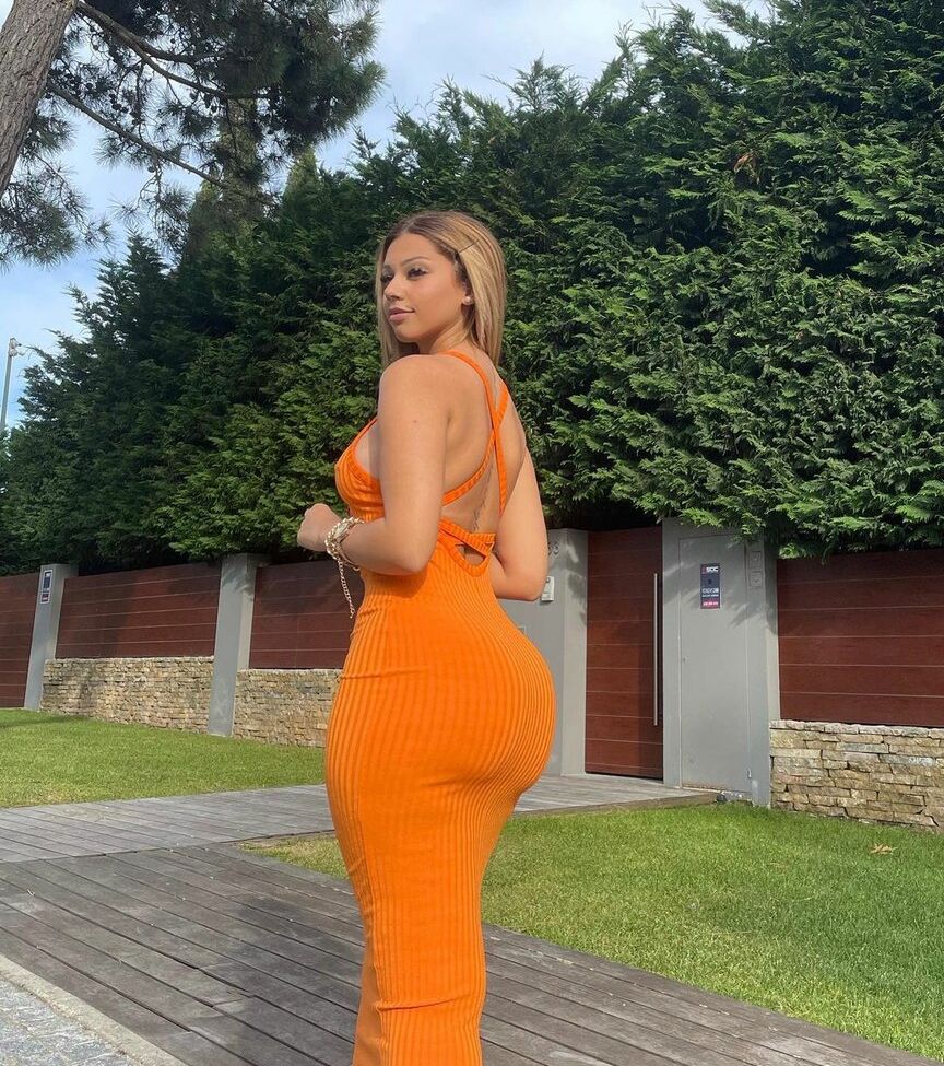 Laurgmzz desnuda #108110941