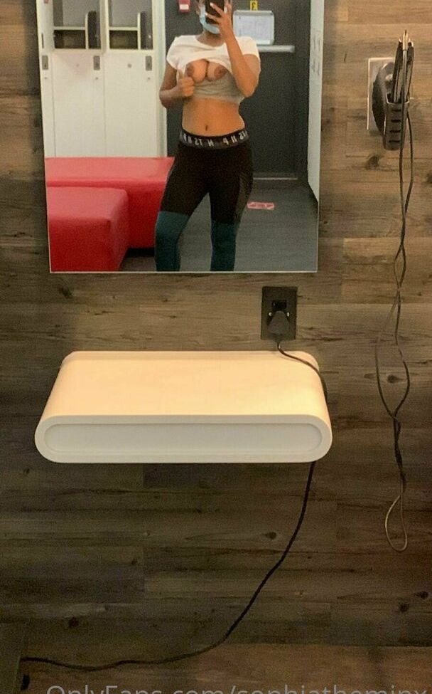 Sophia desnuda #108082832