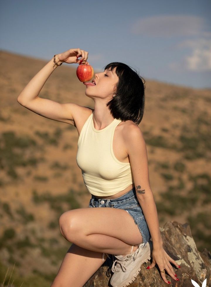 Sophia desnuda #108083029