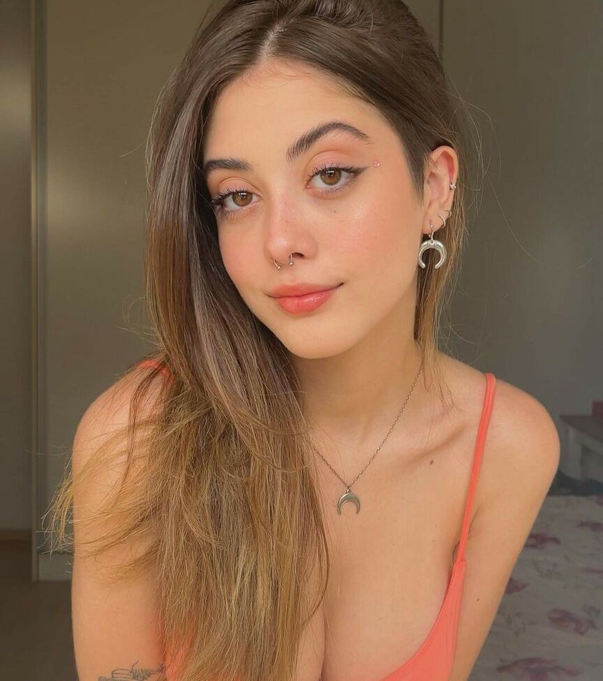 Ananda Morais desnuda #108247628