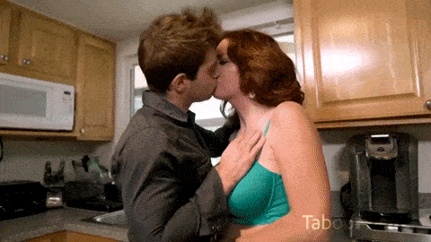 Mütter lehren Sex 8
 #91403953