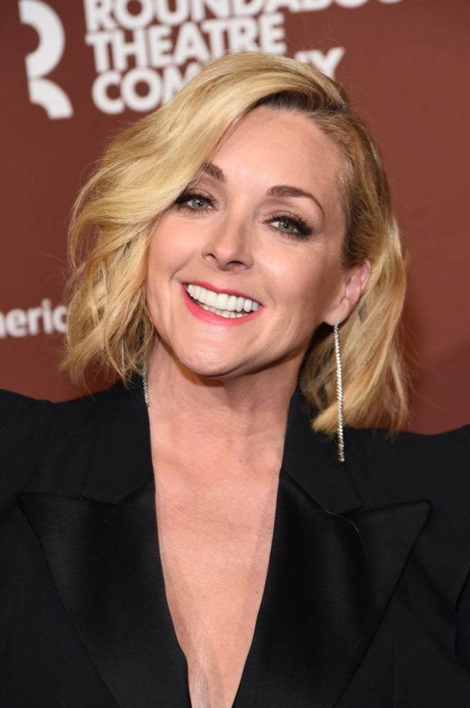 Jane krakowski
 #90829625