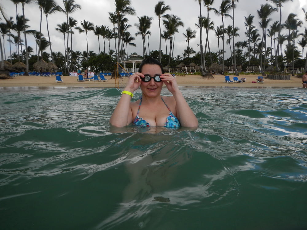 Brunette in paradise #105006848