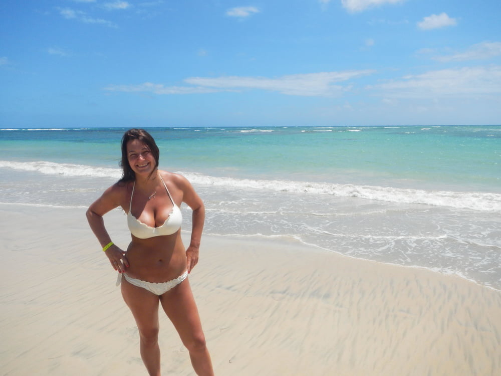 Brunette in paradise #105006866