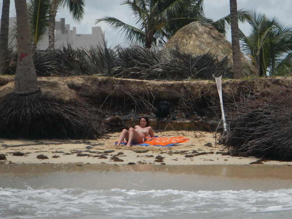 Brunette in paradise #105006918