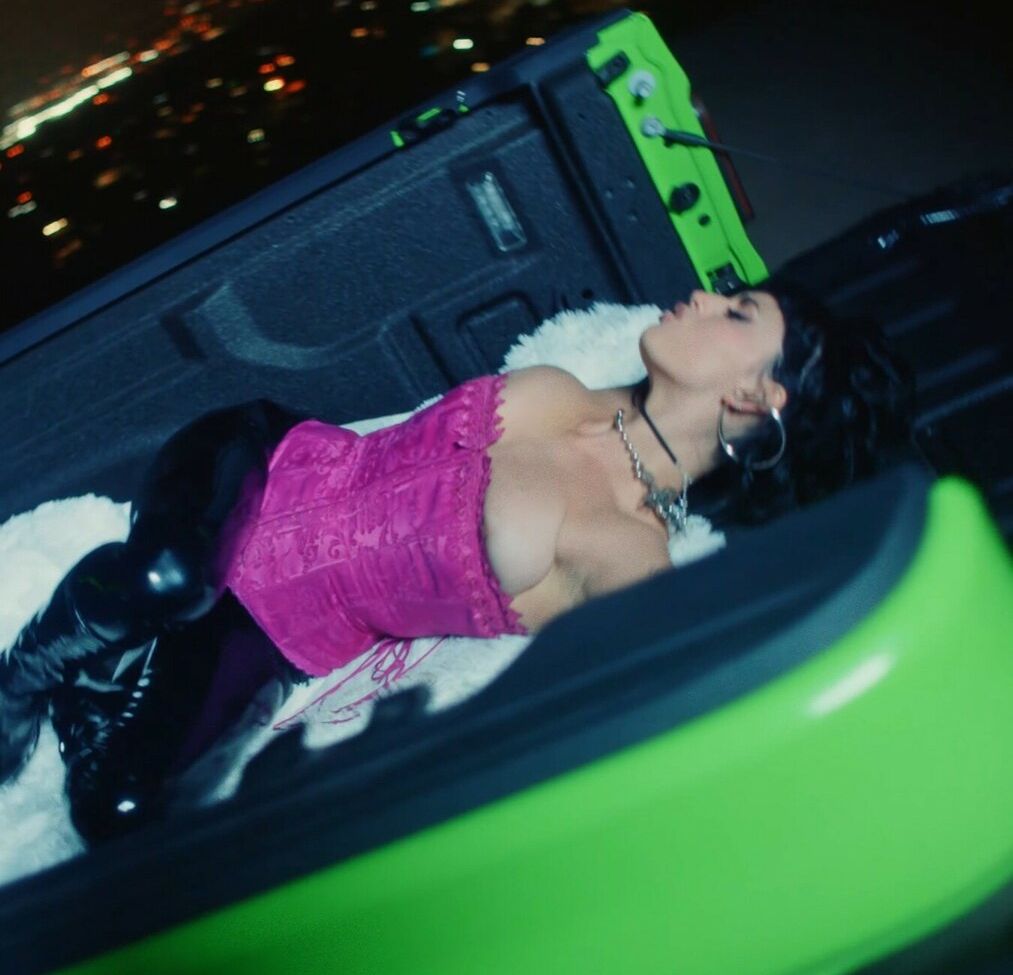 Rebecca Black nackt #109258488