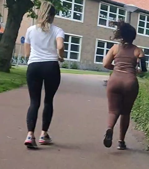 Photos that i taken secretly pls comments wich u like #92883046