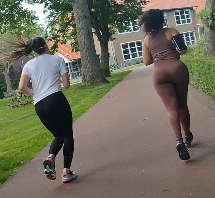 Photos that i taken secretly pls comments wich u like #92883077