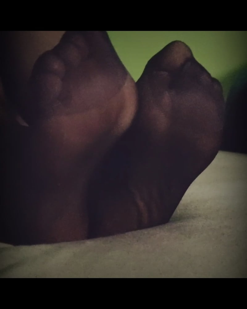 Mis pies #106855405