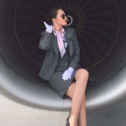 Hostess dell'aria - assistente di volo - personale di cabina - hostess
 #93943580