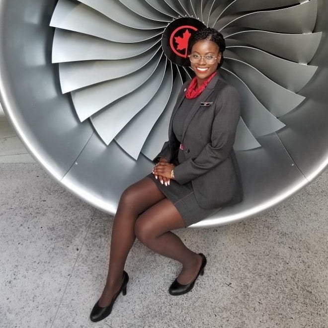 Hostess dell'aria - assistente di volo - personale di cabina - hostess
 #93943676
