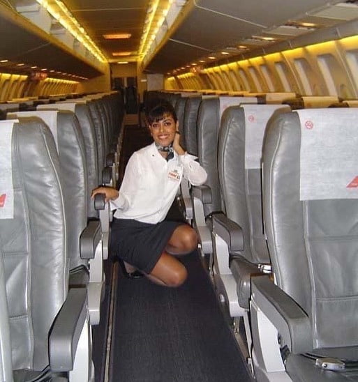 Hostess dell'aria - assistente di volo - personale di cabina - hostess
 #93943713