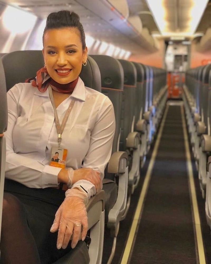Hostess dell'aria - assistente di volo - personale di cabina - hostess
 #93943808
