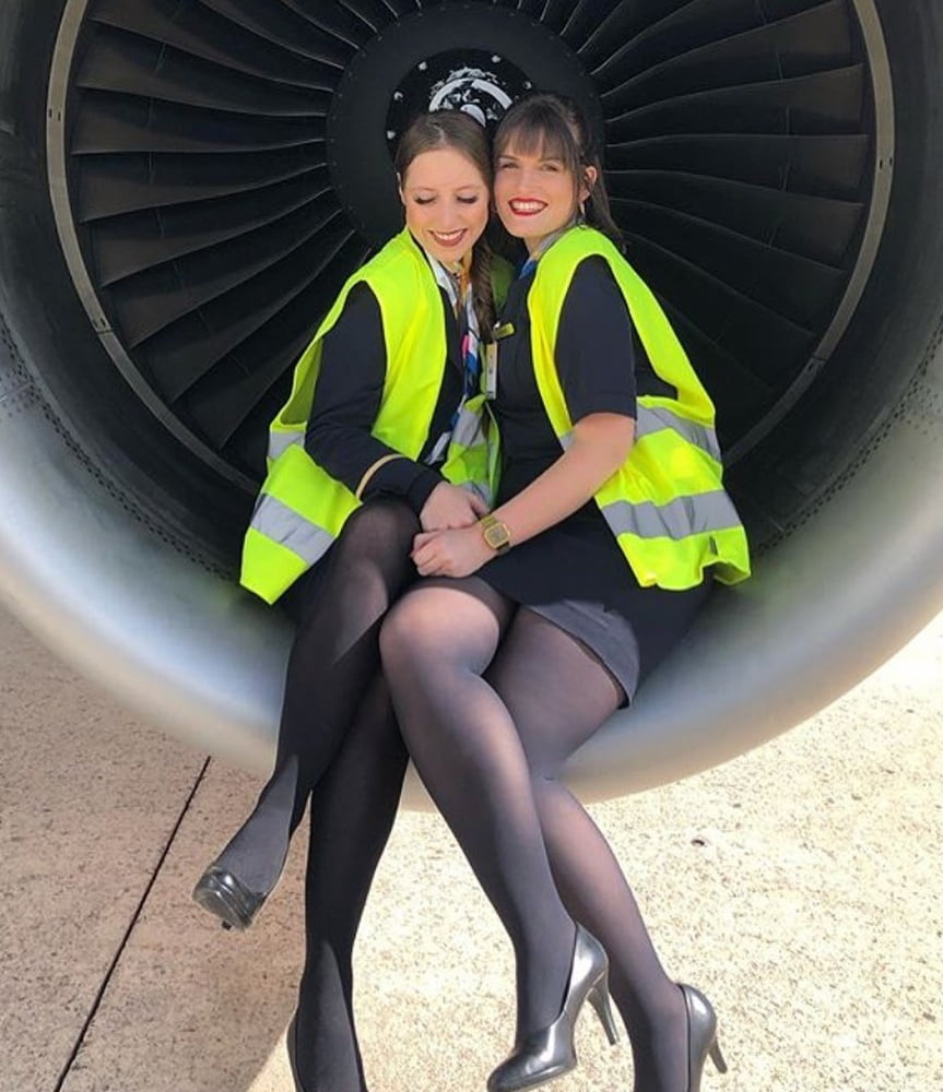 Air hosstess - Flugbegleiterin - Kabinenpersonal - Stewardess
 #93943839