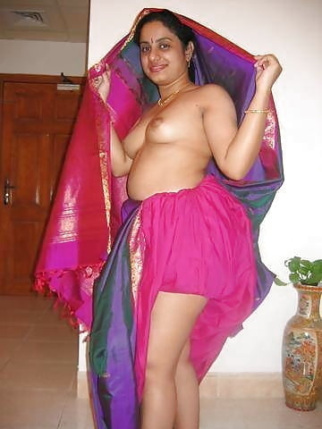 SOUTH INDIAN HOT AUNTY #90053953