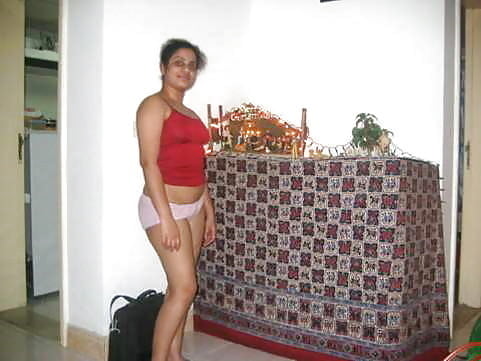 SOUTH INDIAN HOT AUNTY #90053967