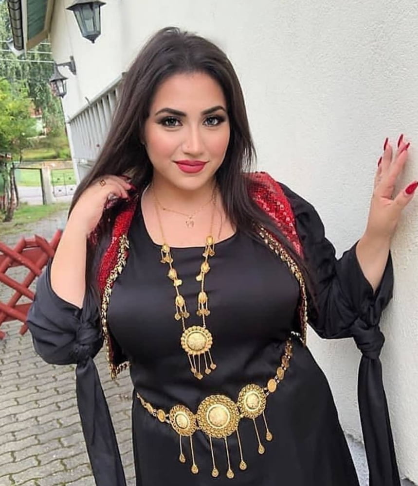 Turkish Kurdish Arabian Hijab Women With A Gorgeous Body