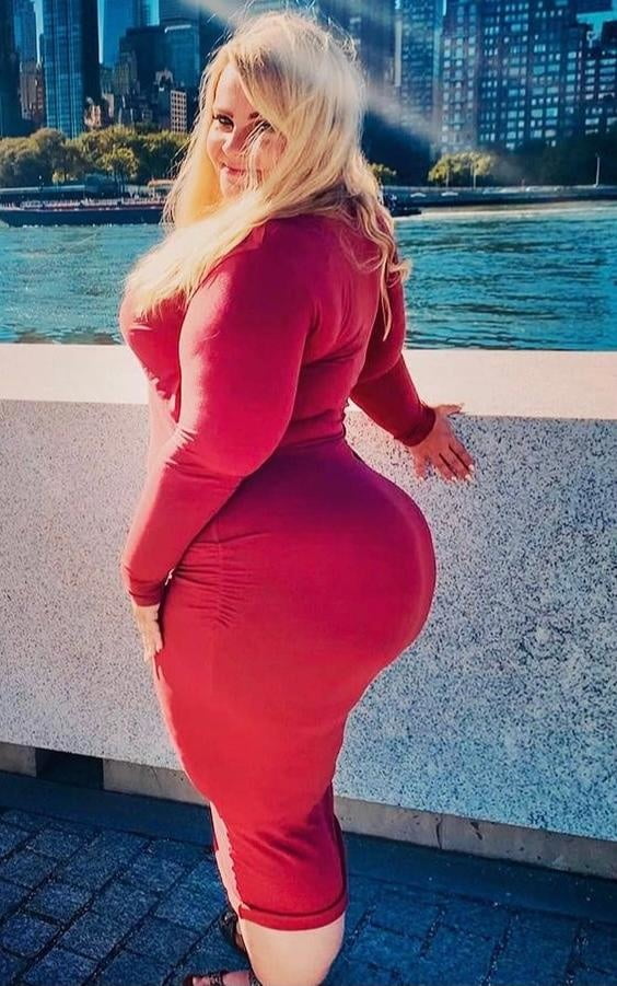 Fotos
 #104703297