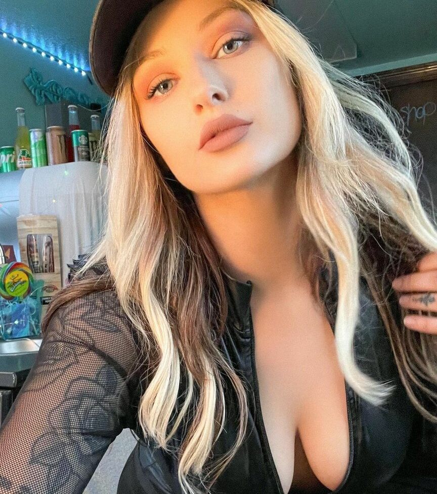 Kayyla Cronin desnuda #108469922