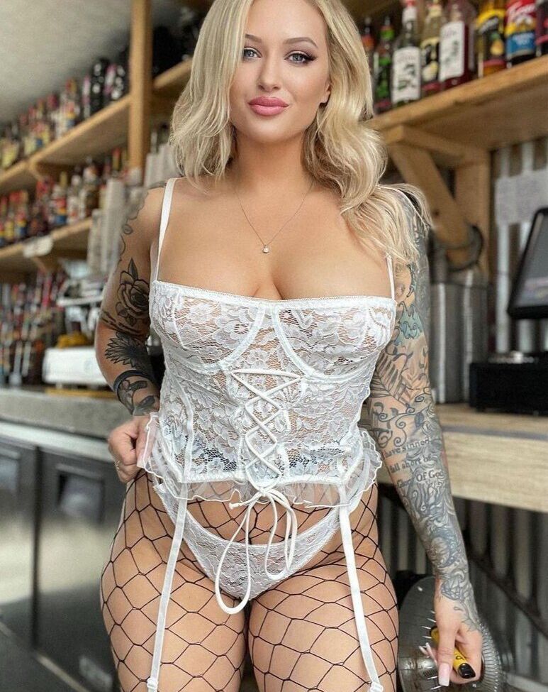 Kayyla Cronin desnuda #108470040