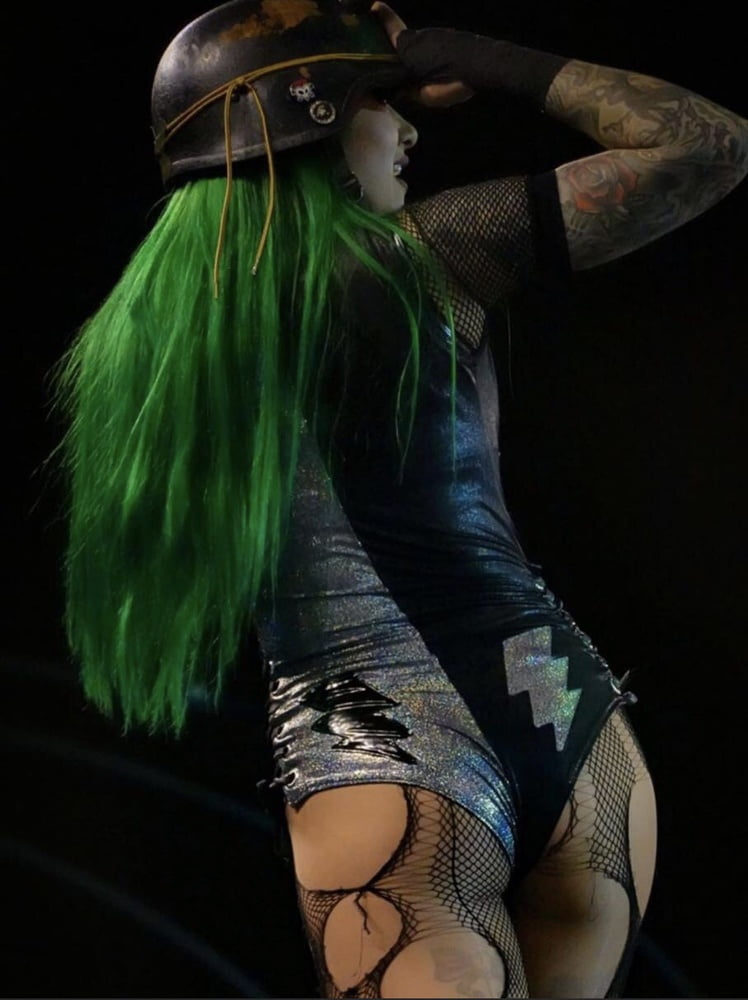 ショッツィ・ブラックハート
 #92872978