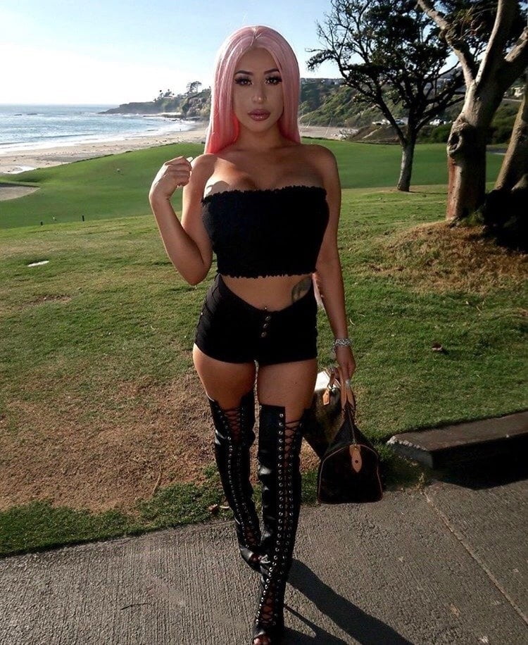 Bimbos und Schlampen
 #91145935