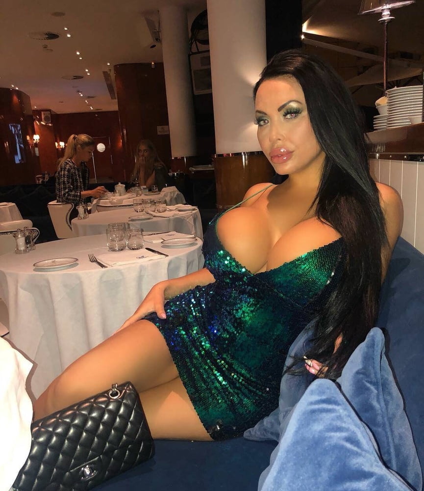 Bimbos und Schlampen
 #91146045