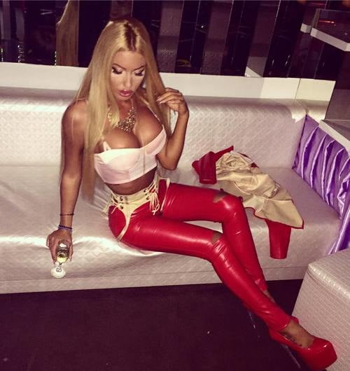 Bimbos und Schlampen
 #91146066