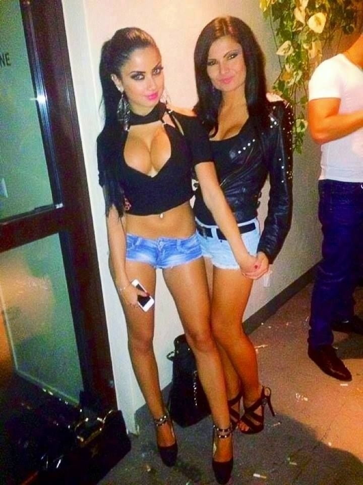 Bimbos und Schlampen
 #91146123